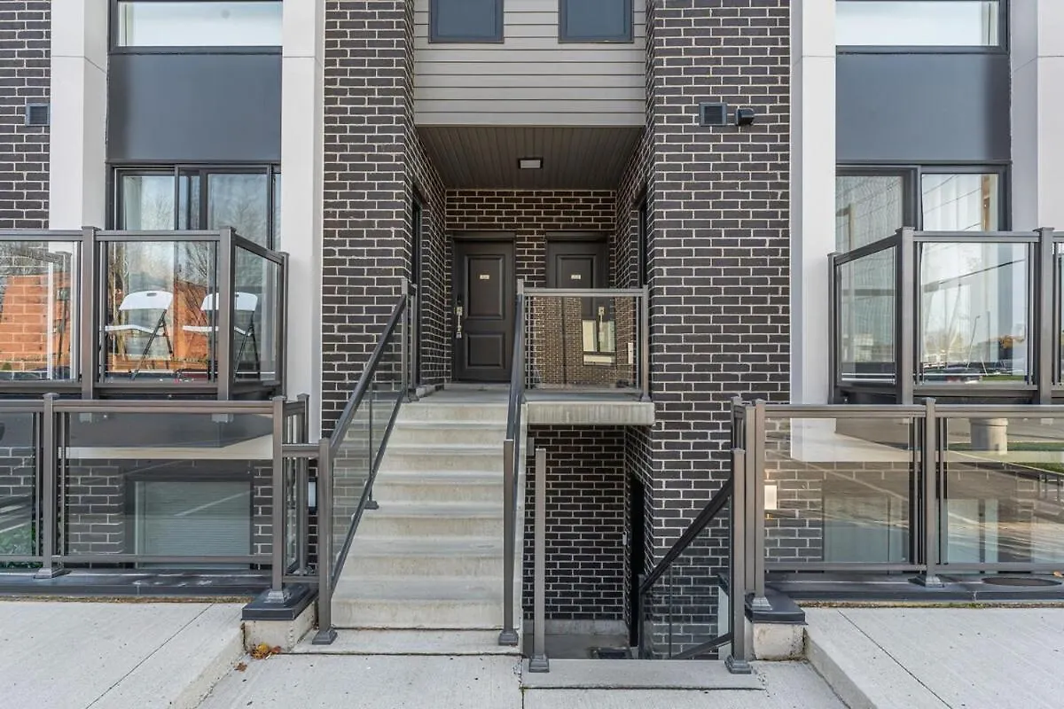 Cozy 2Br Family Friendly Suite Located Just 5 Mins Away From Niagara Falls Apartment