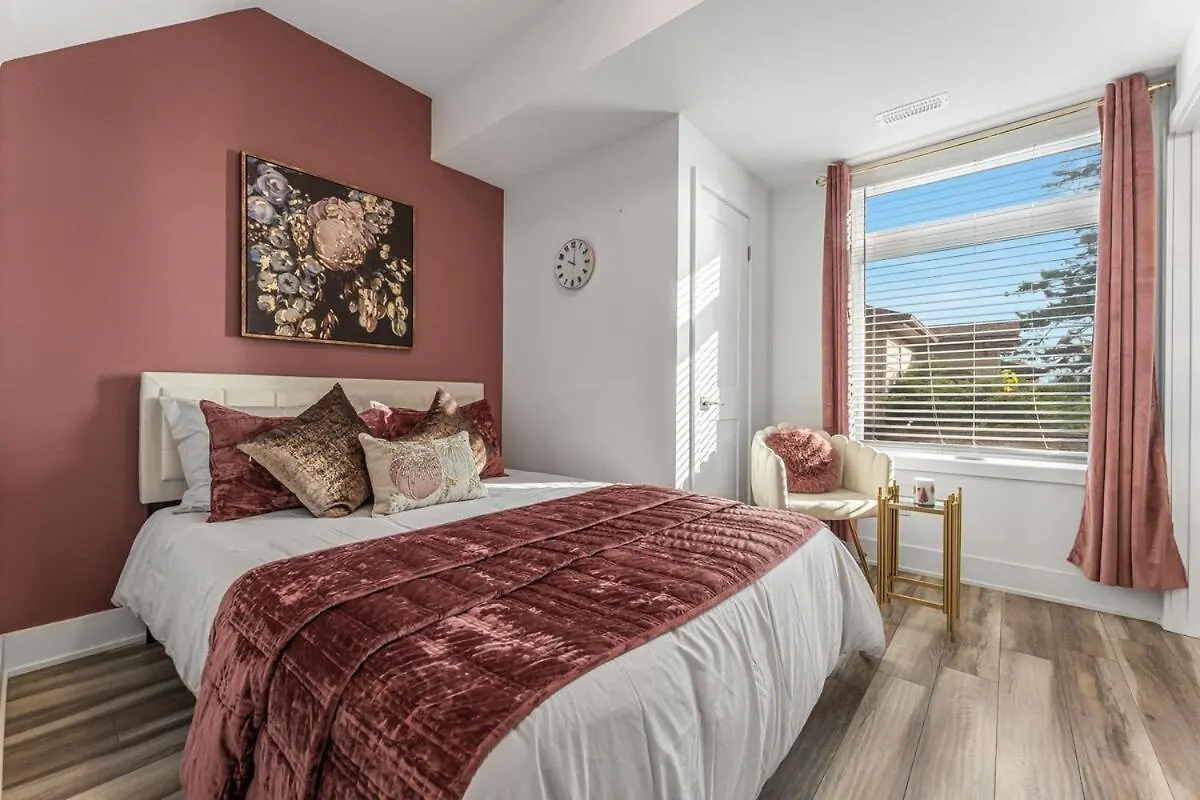 Cozy 2Br Family Friendly Suite Located Just 5 Mins Away From Niagara Falls Apartment