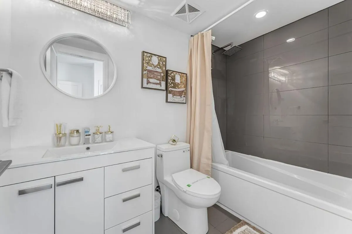 Cozy 2Br Family Friendly Suite Located Just 5 Mins Away From Καταρράκτες του Νιαγάρα Διαμέρισμα